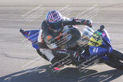 media/Nov-17-2024-CVMA (Sun) [[1fec520723]]/Race 11-Amateur Supersport Open/